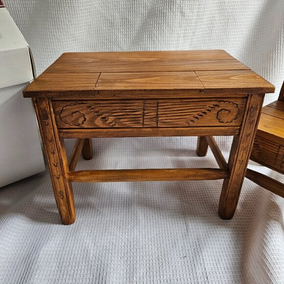 Josefina Table and Chairs IOB Retired - Picture 3 of 13